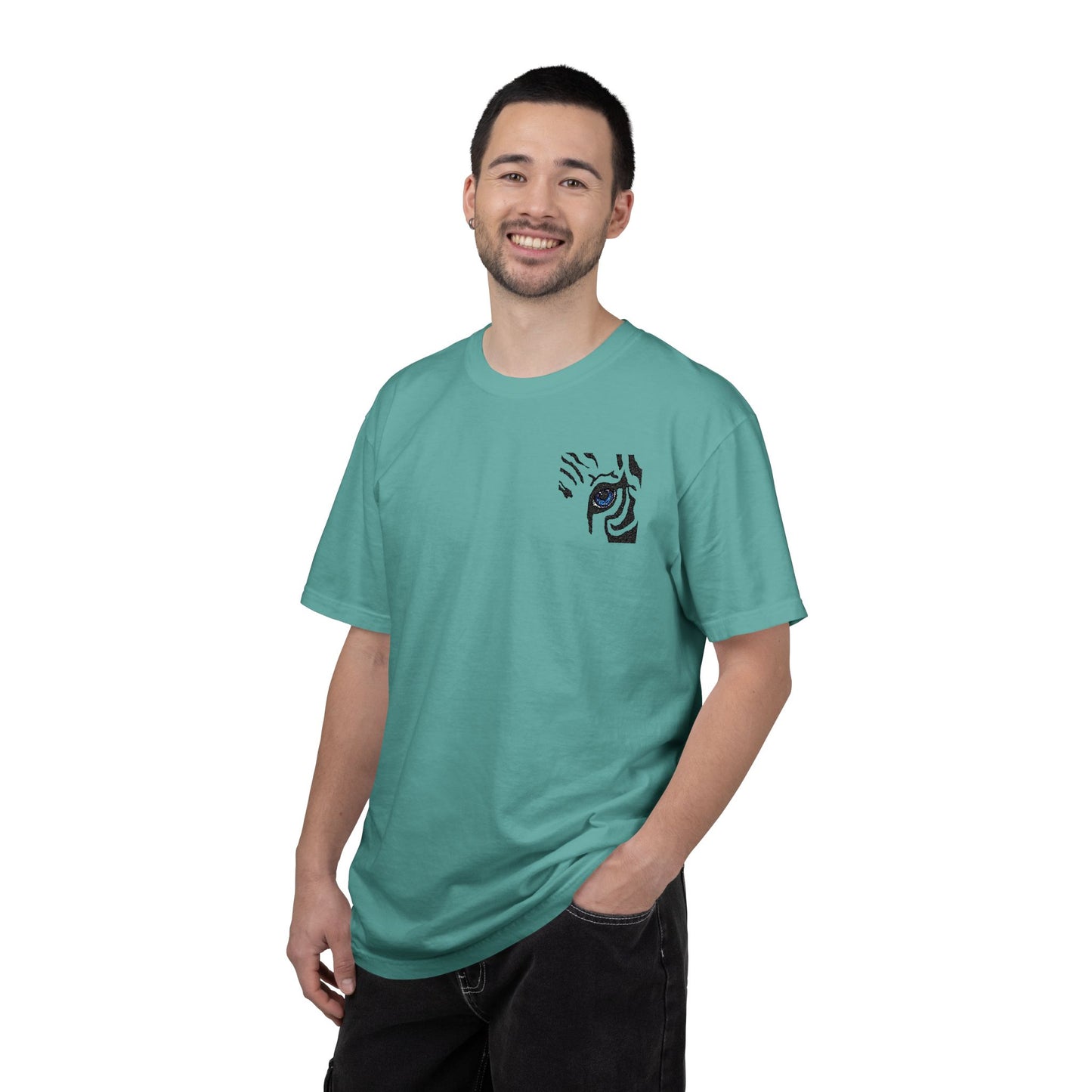 T-Shirt — Minimal Tiger Eye Chest Print